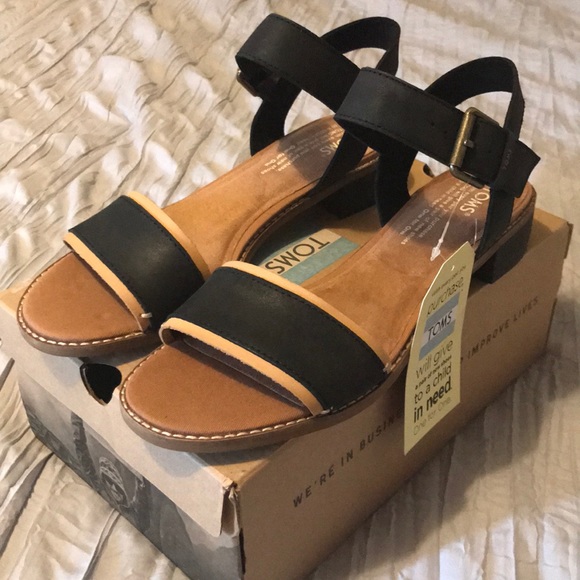 toms women's camilia leather sandal